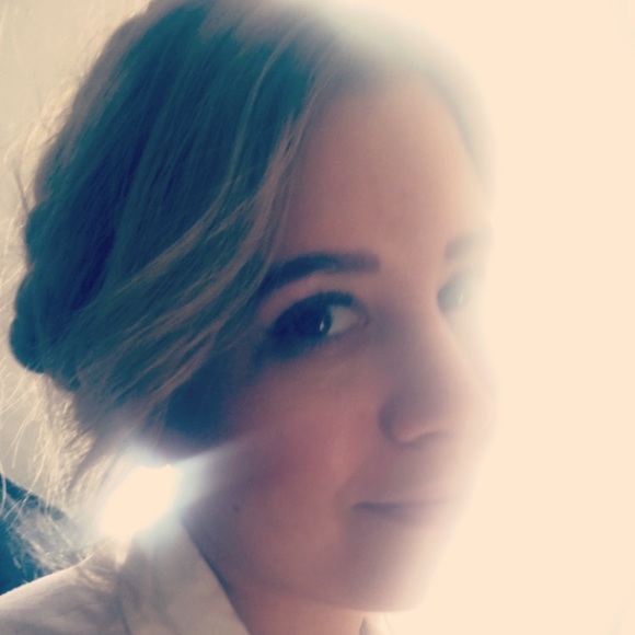 Meet your Posher, Elizabeth - Picture 1 of 1